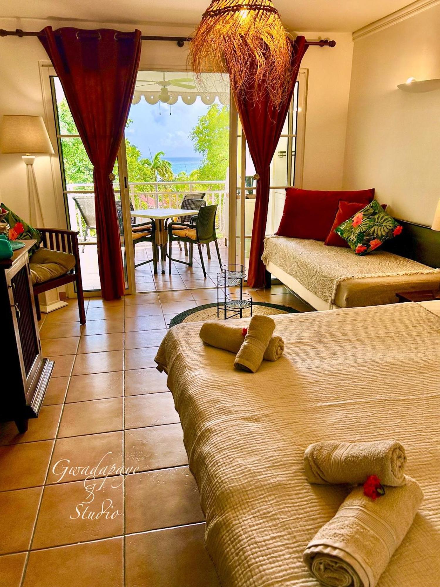 Sublime Vue Mer et Volcan , Pierre et Vacances, Gwadapaye Studio Sainte-Anne  Extérieur photo